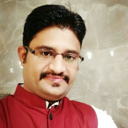 कर्मण्येवाधिकारस्ते मा फलेषु कदाचन । मा कर्मफलहेतुर्भुर्मा ते संगोऽस्त्वकर्मणि ॥