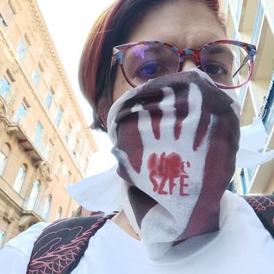 Senior biostatistician, vodooing clinical trials. Somatic experiencing student. Gamer, bookdragon. Poly.histor/-amorous/-tician. AuDHD, enby, trans, parent.