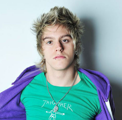 um fc dedicado ao @thomasrestart ( :
since 08/01/2011 e oficializa pelo proprio @thomasrestart 18/02/2011