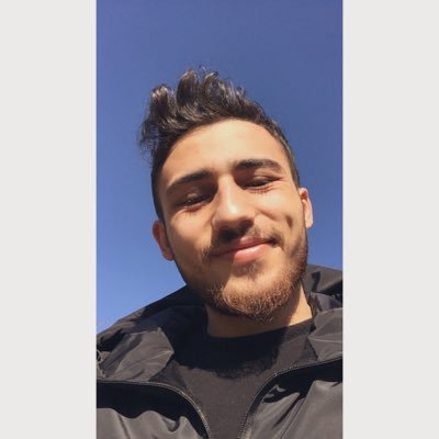 ayemgamzeliniz's profile picture. Sakarya’ 🇹🇷 Yaprak döker bir yanımız, bir yanımız FENERBAHÇE 💛💙’