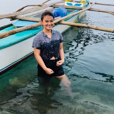 jlo24868427's profile picture. 