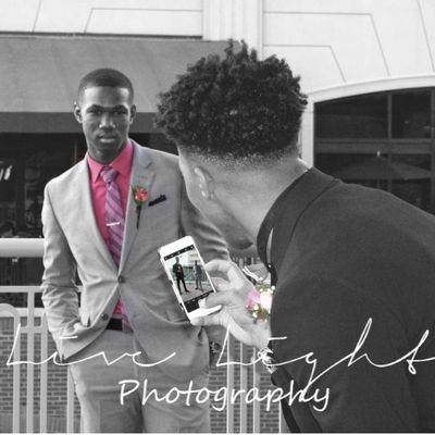Photography. Videography. Custom Graphics.

 Live.Light has your digital media needs covered 💯