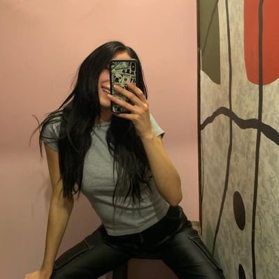 leakristjans's profile picture. 