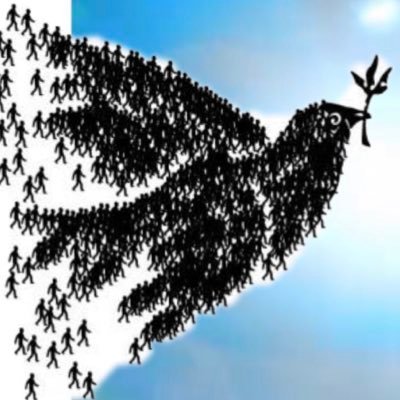 نیلوفر رویید، ساقه اش از ته خواب شفافم سر کشید. من به رویا بودم، سیلاب بیداری رسید. چشمانم را در ویرانه خوابم گشودم: #نیلوفر به همه زندگیام پیچیده بود.