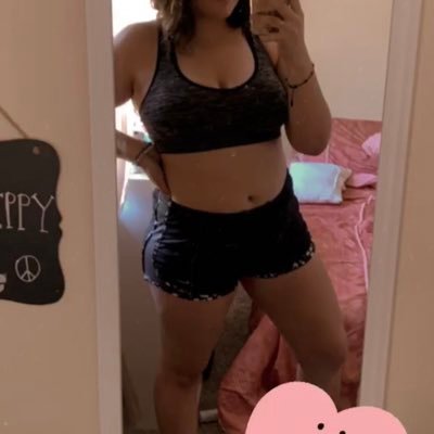 my cash app is $perfectpeonybaby Don’t tell my therapist but follow my onlyfans 😘https://t.co/srvKDIlFXg