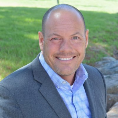 Management Consultant - Father - Music Addict - Football Fanatic - Avid Skier
