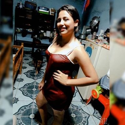 ClimacoolNahomy's profile picture. Salvadoreña🇳🇮
20 años🥺💅
Cariñosa, sobre todo respetuosa🌻💚
  Las nubes grices también forman parte del paisaje🌼😍🌠
    😘👀27,8,2020😍