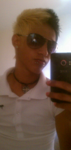 #TeamAndroid #Engaged:)) #TeamLakers #Stalkerz;)