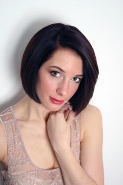 EmmaFern_'s profile picture. London based dancer. Co-founder of NOMAS. Watch for the sign...