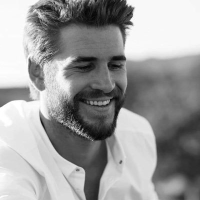 BoqorUkashe's profile picture. ▄︻̷̿┻̿═━一💥💥💥