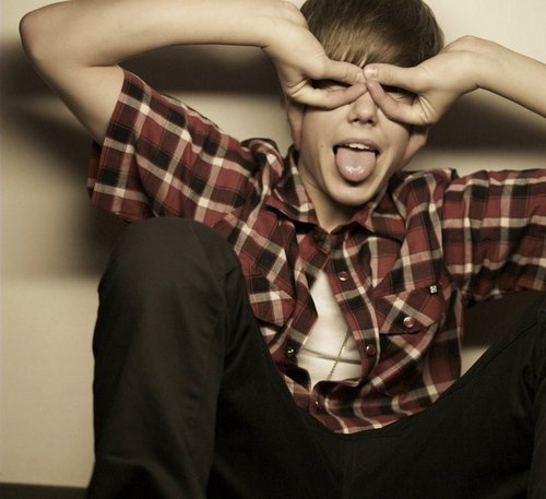 CyrusMyBieber's profile picture. 