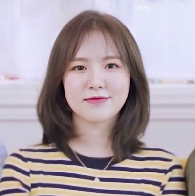 revedude's profile picture. I STAN THE BEST KPOP GROUP ALIVE.