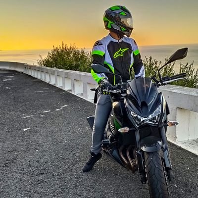 AdriVesk's profile picture. 96. World of Warcraft , Hardstyle/Hardcore. 🔥🏍️ 
Nunca me entero de nada