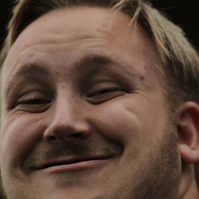 A Norwegian gamer! I play games like Apex Legends, Overwatch, Rising Storm and other games now and then!
