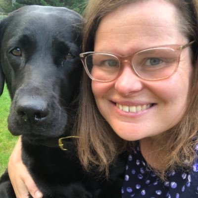 kolstybb's profile picture. Tuggar tuggummi med öppen mun