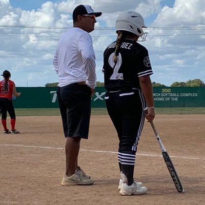 Husband, Father, Son, God Father, Big Brother, Business Leader, and Coach... Wouldn’t have it any other way. //18U Bombers Gold American Academy Coach 🦈//