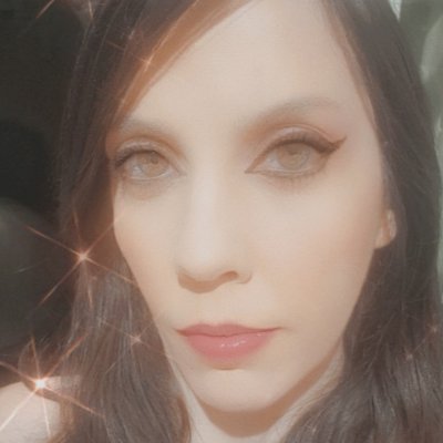 DayNewb's profile picture. 