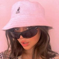 pelin (@basyavrum) 's Twitter Profile