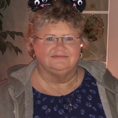 Bforeverintexas's profile picture. People cry not bc they’re weak, but bc they’ve been strong too long. Don’t wait for people to be kind,show them how. 💘 Married ♥️Animals. 🚫DM      🇺🇸MAGA