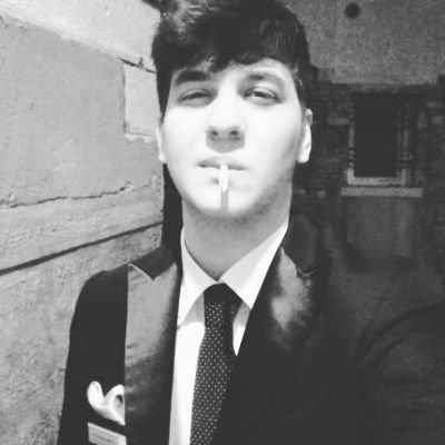 Ale_Cerchiaro's profile picture. Lavoratore determinato a tempo indeterminato, col sogno di trasformare ciò che faccio a tempo perso in un tempo indeterminato.
Passate a salutarmi su Twitch 🐻