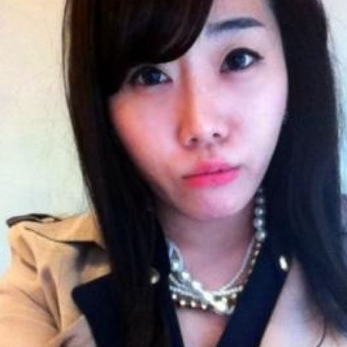 minishell12's profile picture. 