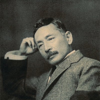 基本的な英文法をマスターするための英文botです
英検2級を想定してます
100~150文を作成予定(随時内容を更新します)
1日3回程度つぶやくようにしてます
なるだけ簡単な単語だけで例文を作ってます
文法を覚えやすいよう音読用に新しい英文つくりに役立ててください
何かございましたらDMまでお願いします