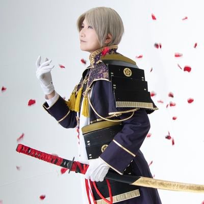 レイヤー(成人済)です。関東在住で刀剣乱舞が中心ですが宜しくお願いします♪遠征も結構してますのでお付き合い頂けるレイヤーさんやカメラマンさんと仲良くなりたいです！他に赤ブー、コミケなどでアクセサリー販売も行っています。