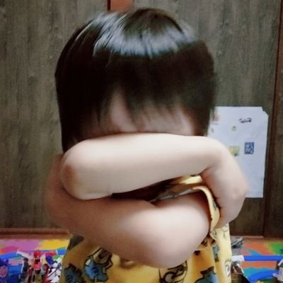 棚しゃん愛が激しすぎてやまない7歳の息子くんと、虚弱体質の母がちぐはぐながら互いに棚橋弘至選手を応援していく、そんな母と子の日常をゆるゆると呟いています。
お返事が中々できず申し訳ありませんが、頂いたお言葉は全て息子くんに読んで聞かせています。
皆様、親子共々よろしくお願い致します🙇‍♀️