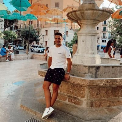 Juanaaan's profile picture. 1998