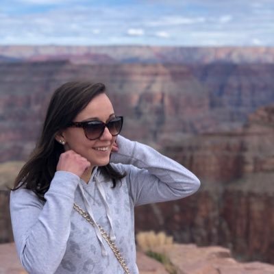 itsYuls's profile picture. I like wine 🍷 #cheers