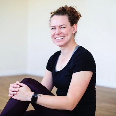 Pilates with Laura, Level 3 Pilates Instructor and TPI Certified. Offers Pilates for Golfers, group mat classes and 1:1 sessions