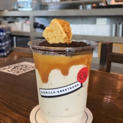 ymnsloveu's profile picture. 