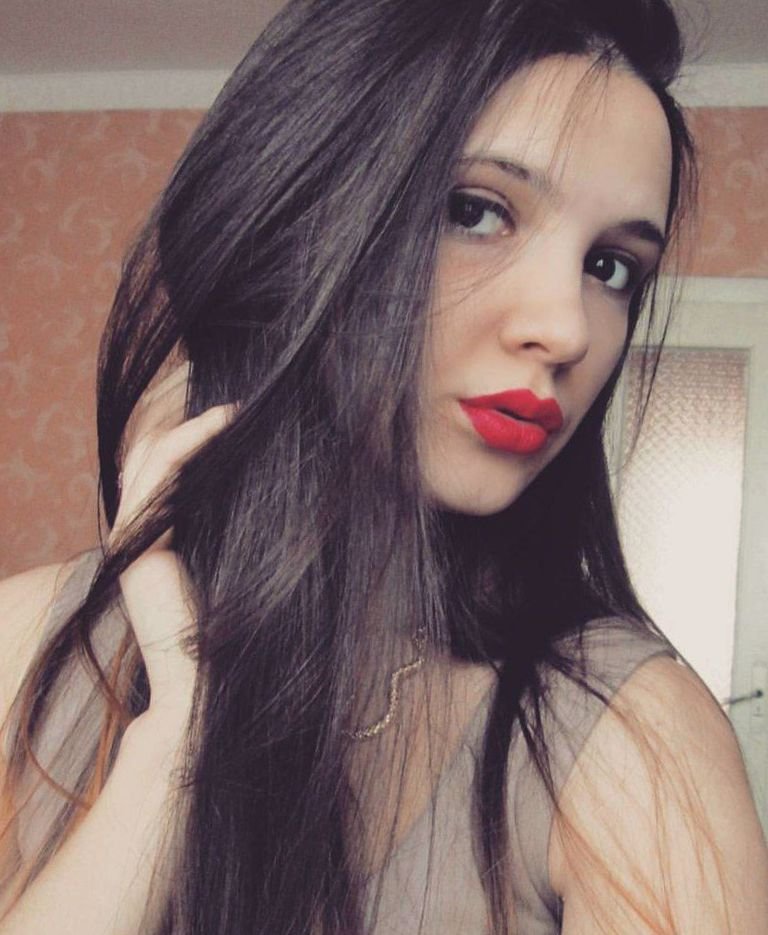 Kinda😱 girl you would take home to your mom but would blow you on the way there. My WhatsApp +1(832)382-7864