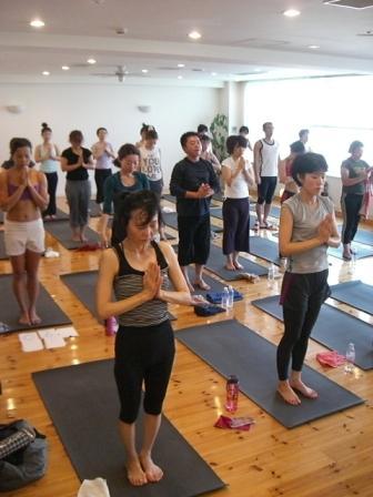 ジプシーしてます。もう、落ち着きたい。
今枚方で落ち着いてます~枚方最高！
インドと枚方の夕日が一緒(*′□`)ゞ:･ﾟ☆ありがとぉ♪