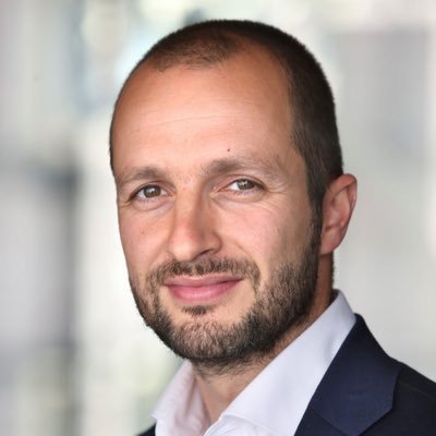 Directeur bij Valente. Was tot april 2023 Tweede Kamerlid.