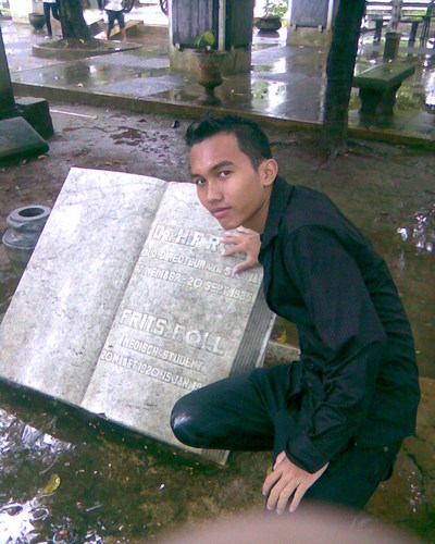 devlove_black's profile picture. 