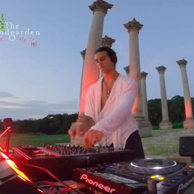 iamdastan's profile picture. 