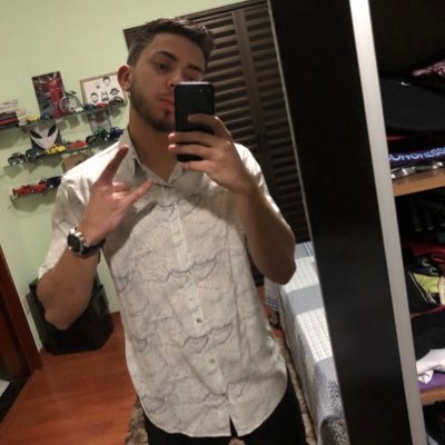 sorriso no rosto e e o resto é história. /insta: matheus7lopes