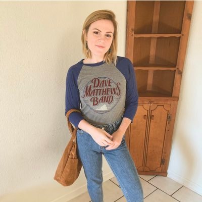 kaylieJ23143456's profile picture. 