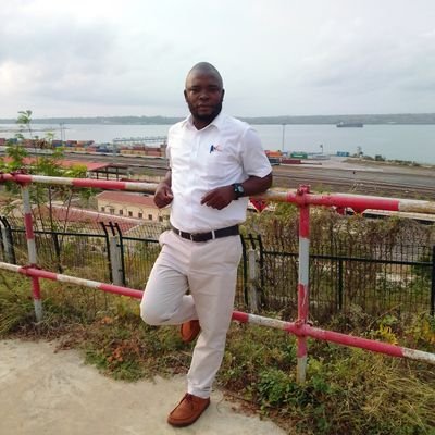 elvisomukhulug1's profile picture. Rise Above Hate ✌️