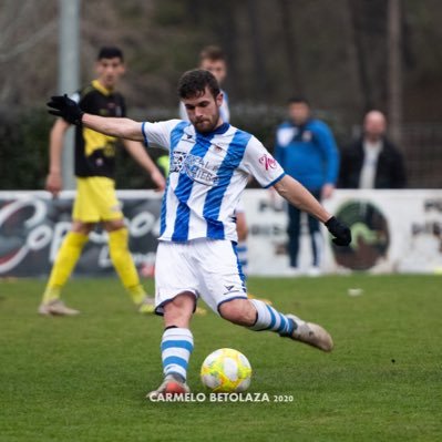 nacido en sant feliu de guixols, sangre andaluza y jarrero en adopcion! jugador de futbol, lateral izquierdo, actualmente en el CD Berceo