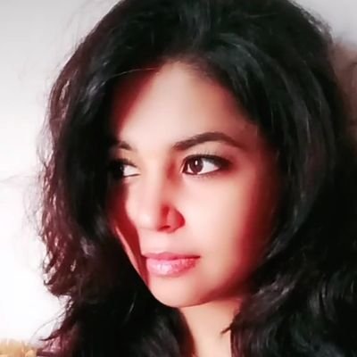 NidhiRoy001's profile picture. Humor comes from self-confidence.