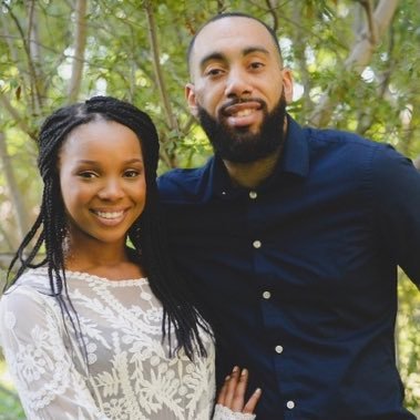 Husband & Wife Team | DFW homebodies investing in real estate and solving property problems! 🏠 Learn how you can sell your home for cash fast! 💵 ⬇️