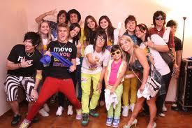 ChoseEdiLanza's profile picture. Feito para @EdiLanza 
Criado dia 7 de abril de 2011 as 13:20
Procura da oficializaçao