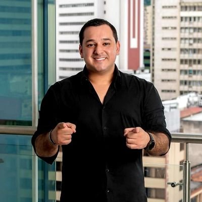 Hola Bienvenidos!
Soy Adrian Lozano Diaz un Amante de la vida, Soñador, Emprendedor, Influyente Positivo, Speaker Motivacional de Latinoamerica.