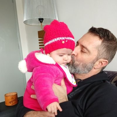 Autêntico, ex atleta profissional, dedicado a família, resenha sempre é bem vindo, chimarrão cia inseparável!
