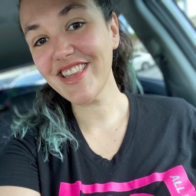 Retail Store Manager at @ T-Mobile. Ally / animal lover / feminist / travel enthusiast / 🌸🌸