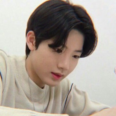 jkyusure's profile picture. ➱ #treasure || altos surtos ☼ minha conta de skz → @skzself ☼