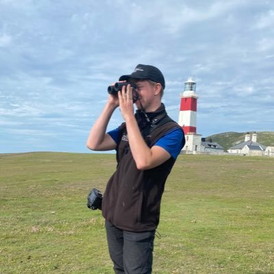 23 || Ecological Field Surveyor || Birder || A permit ringer || Perth and Kinross County Recorder || 🏳️‍🌈|| he/him