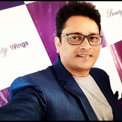 Renowned Makeup Professional, Hair Stylist, Bollywood Makover and Weddings Specialists. Twitter Business.